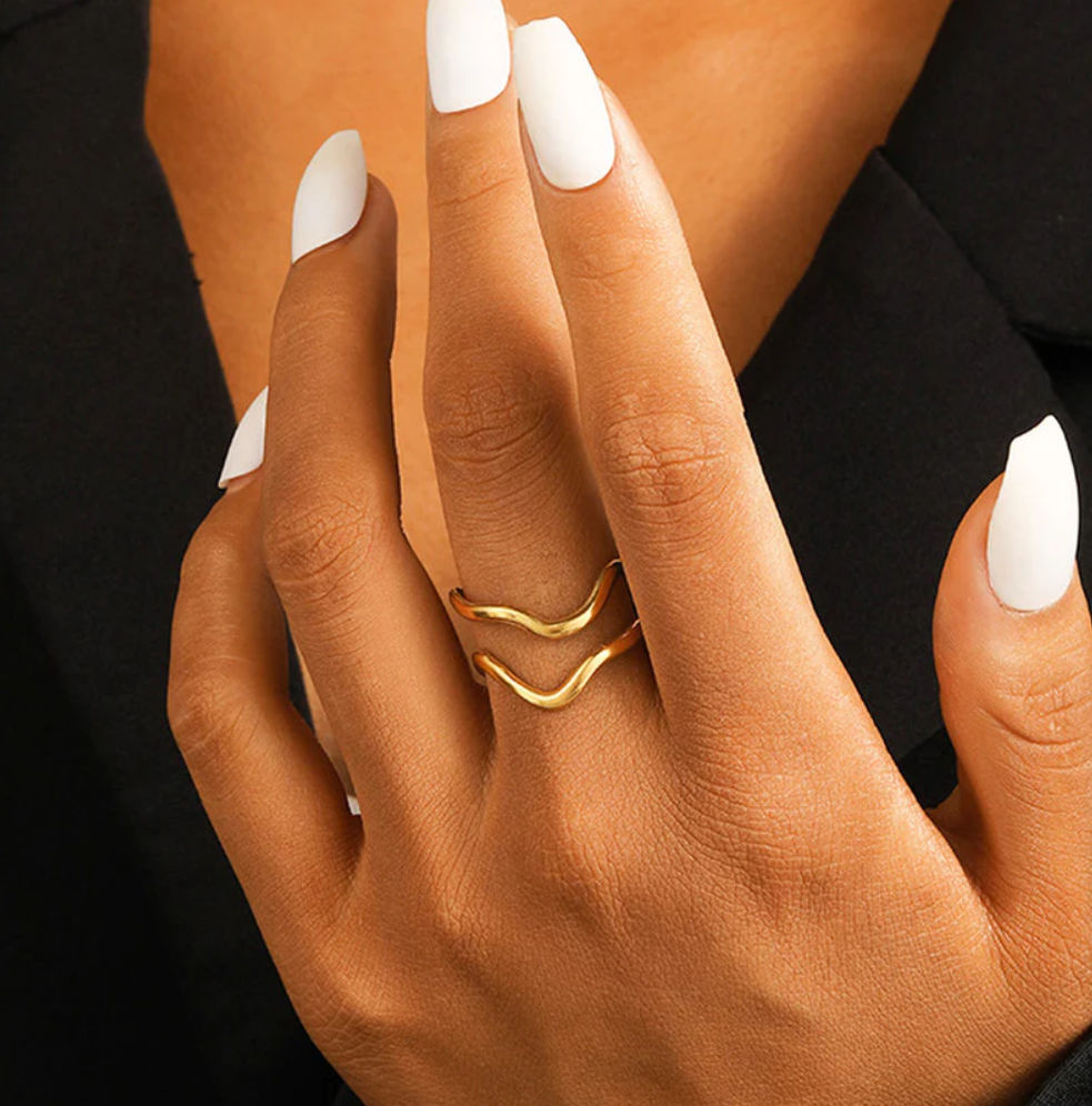 Aveline Wave Ring