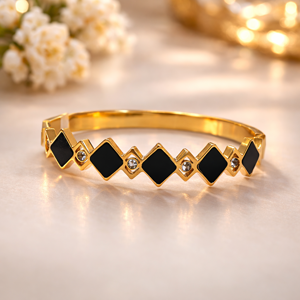 Noirelle Diamond Edge Bangle