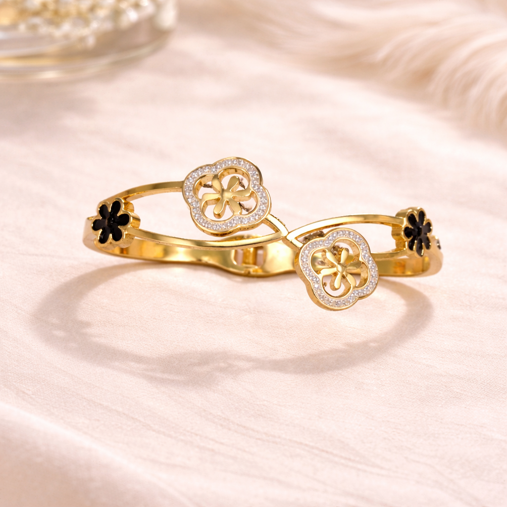 Lulua Zahra Charm Baby Bangle