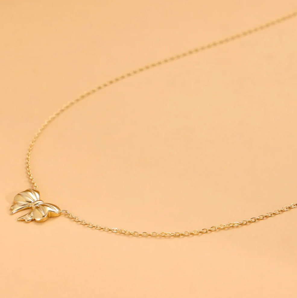 Elara Bow Elegance Necklace