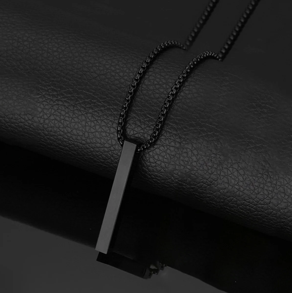 Mens Jewellery: Rayyan Noir Edge Chain