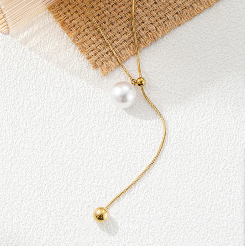 Seraya Pearl Flow Necklace