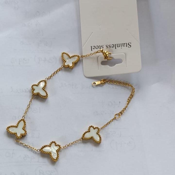 Zyra Pearl Luxe Bracelet
