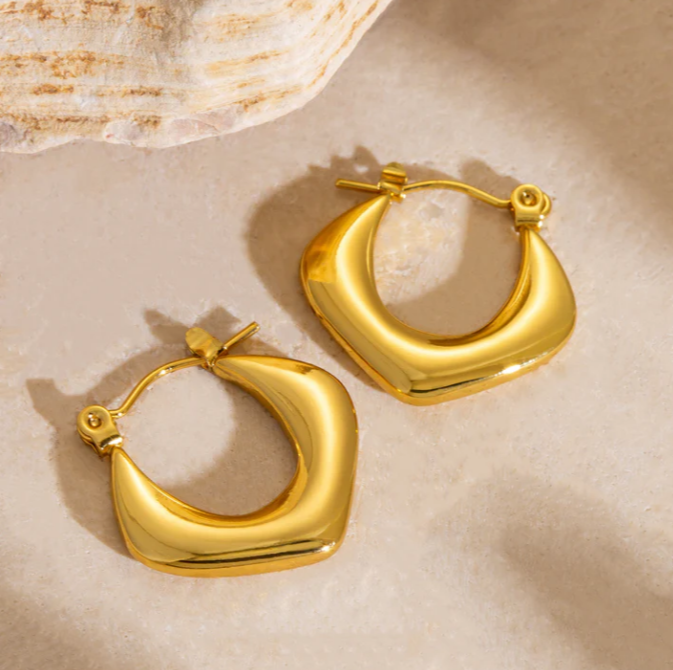 Auric Curve Hoops