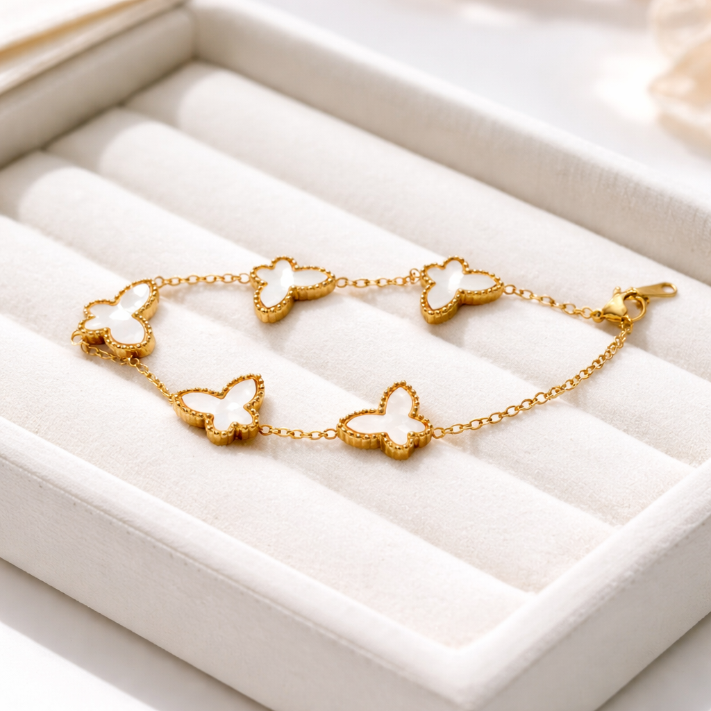 Zyra Pearl Luxe Bracelet