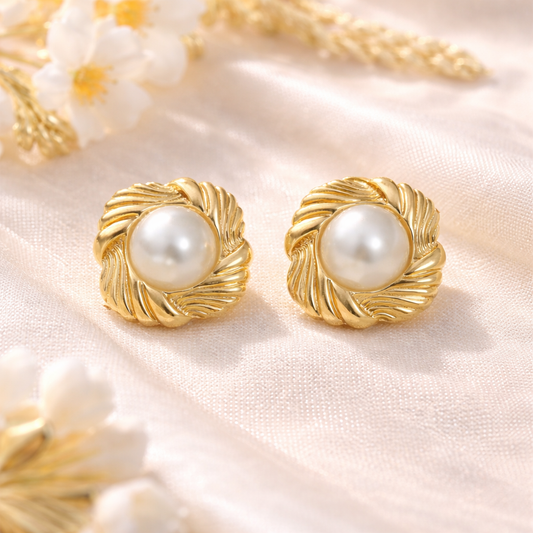 Pearl Aura Studs