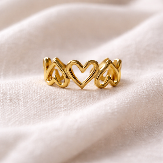 Eternal Hearts Band Ring