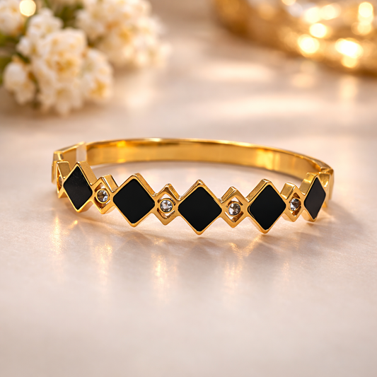Noirelle Diamond Edge Bangle