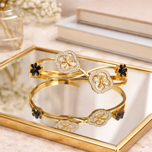 Lulua Zahra Charm Baby Bangle