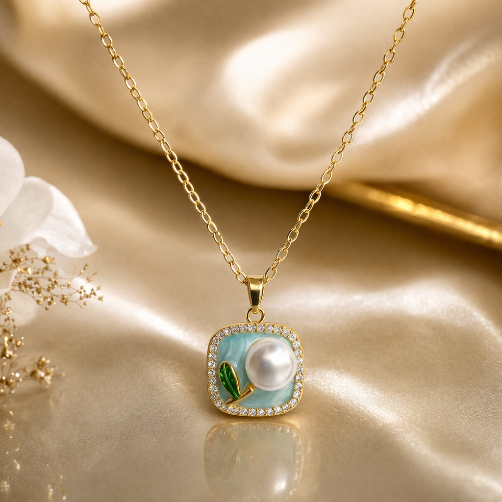 Lioren Pearl Tide Necklace