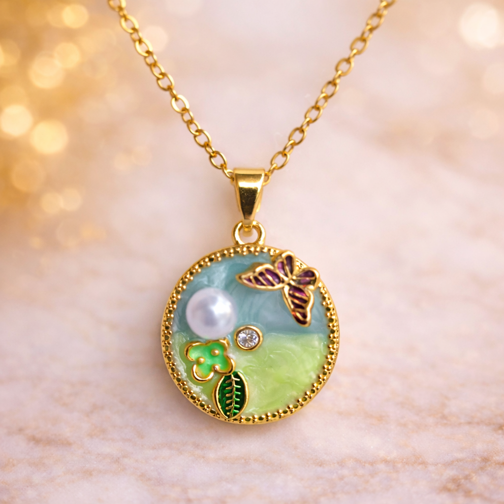 Cirelle Butterfly Élan Pendant