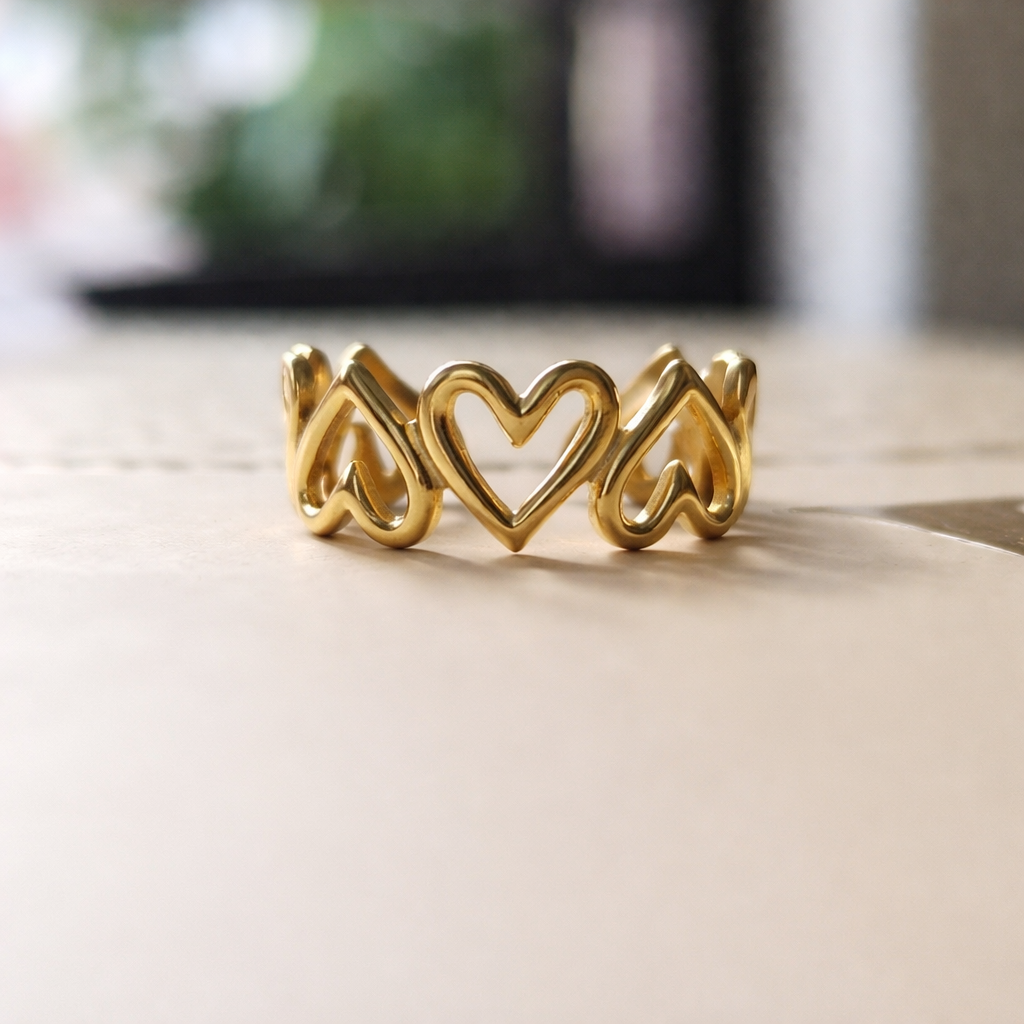 Eternal Hearts Band Ring