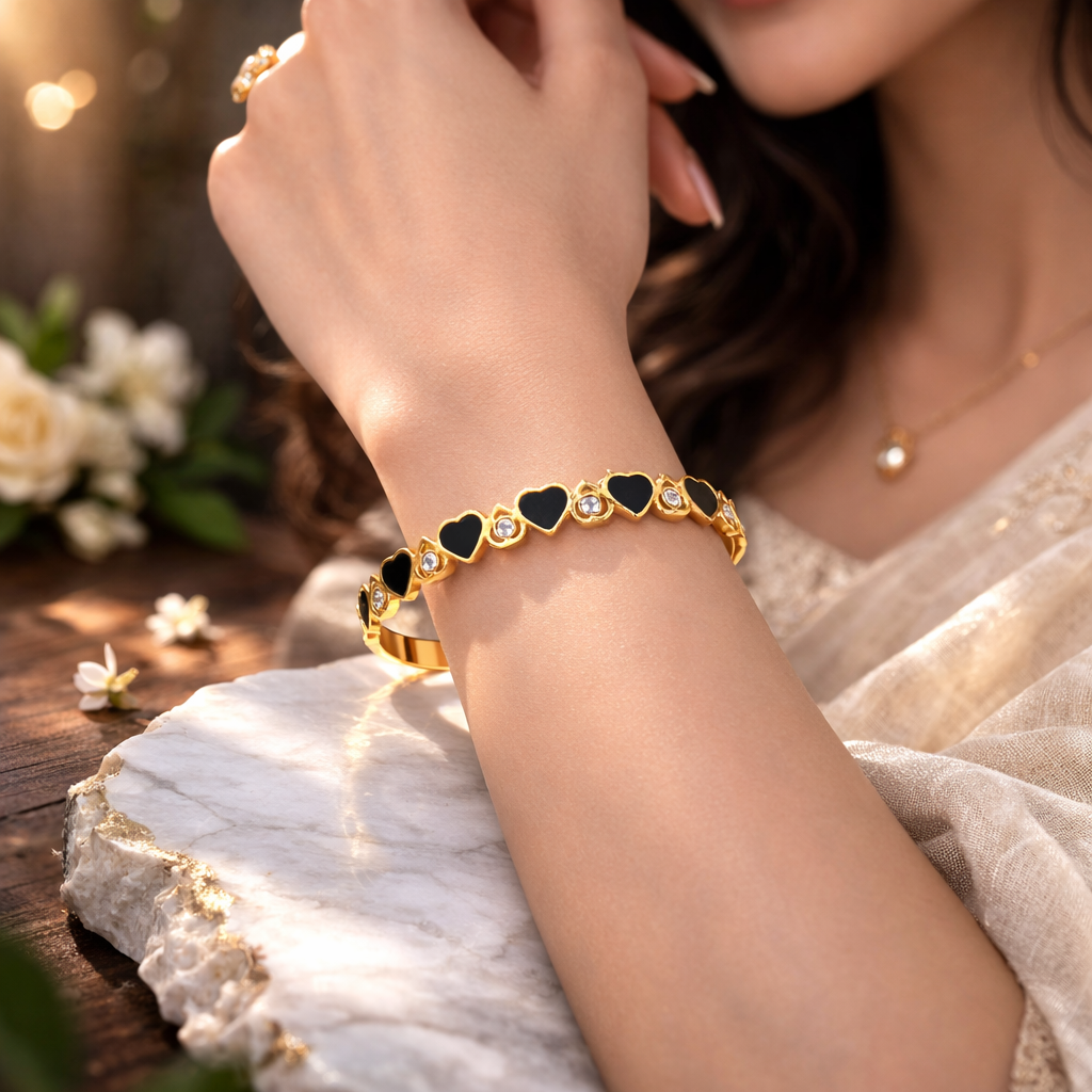 Seraphina Noir Bangle
