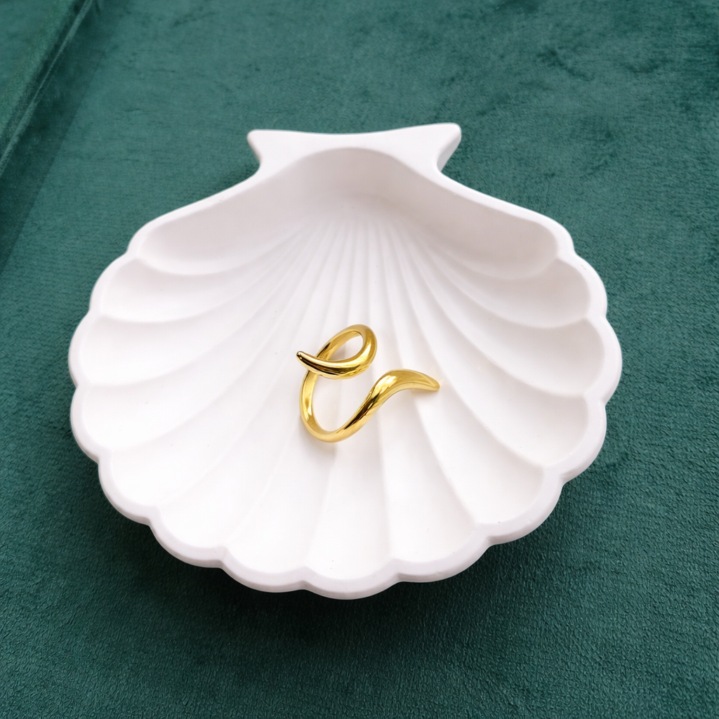 Auralyn Flow Ring