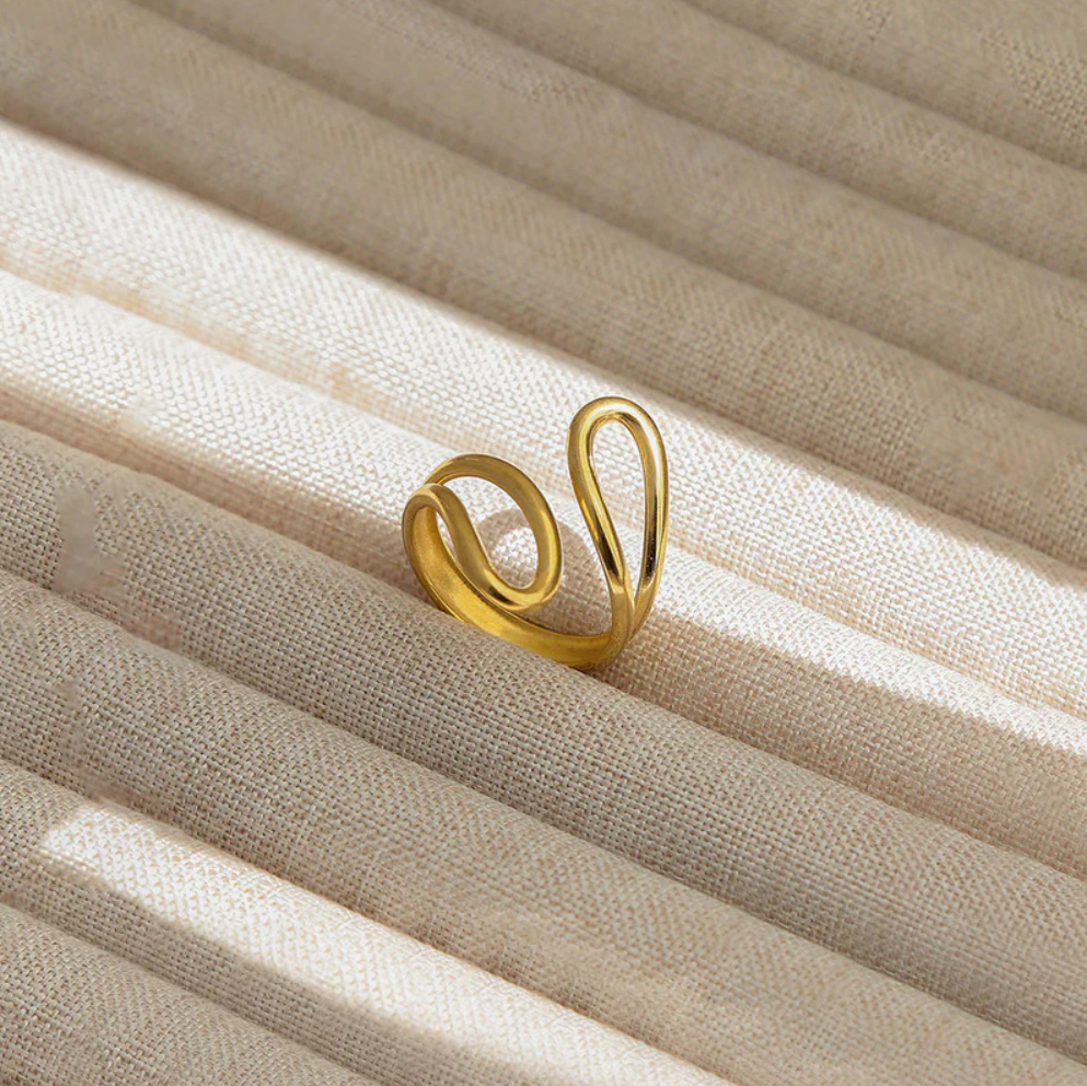 Éloise Sculpted Ring