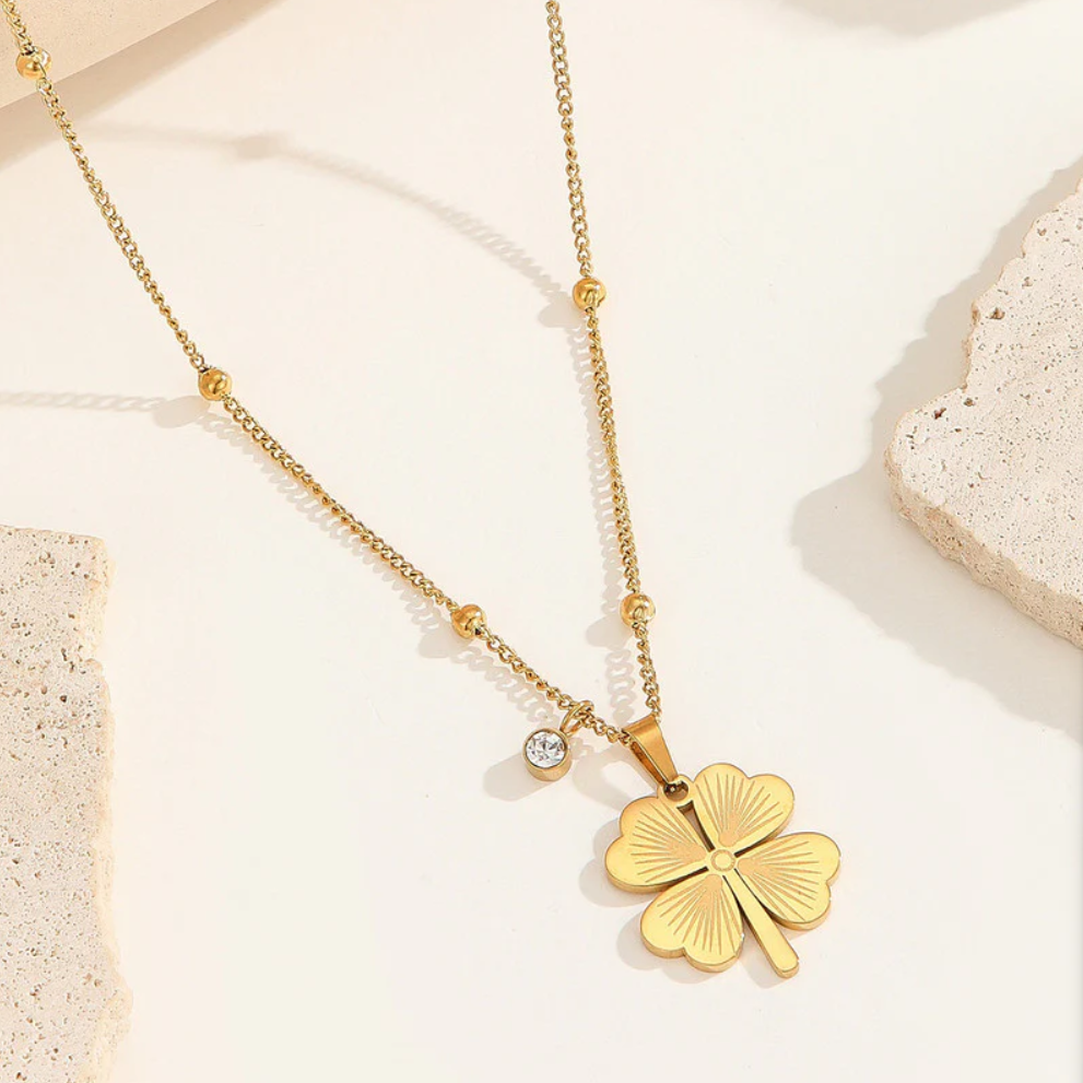 Lumière Clover Charm Necklace
