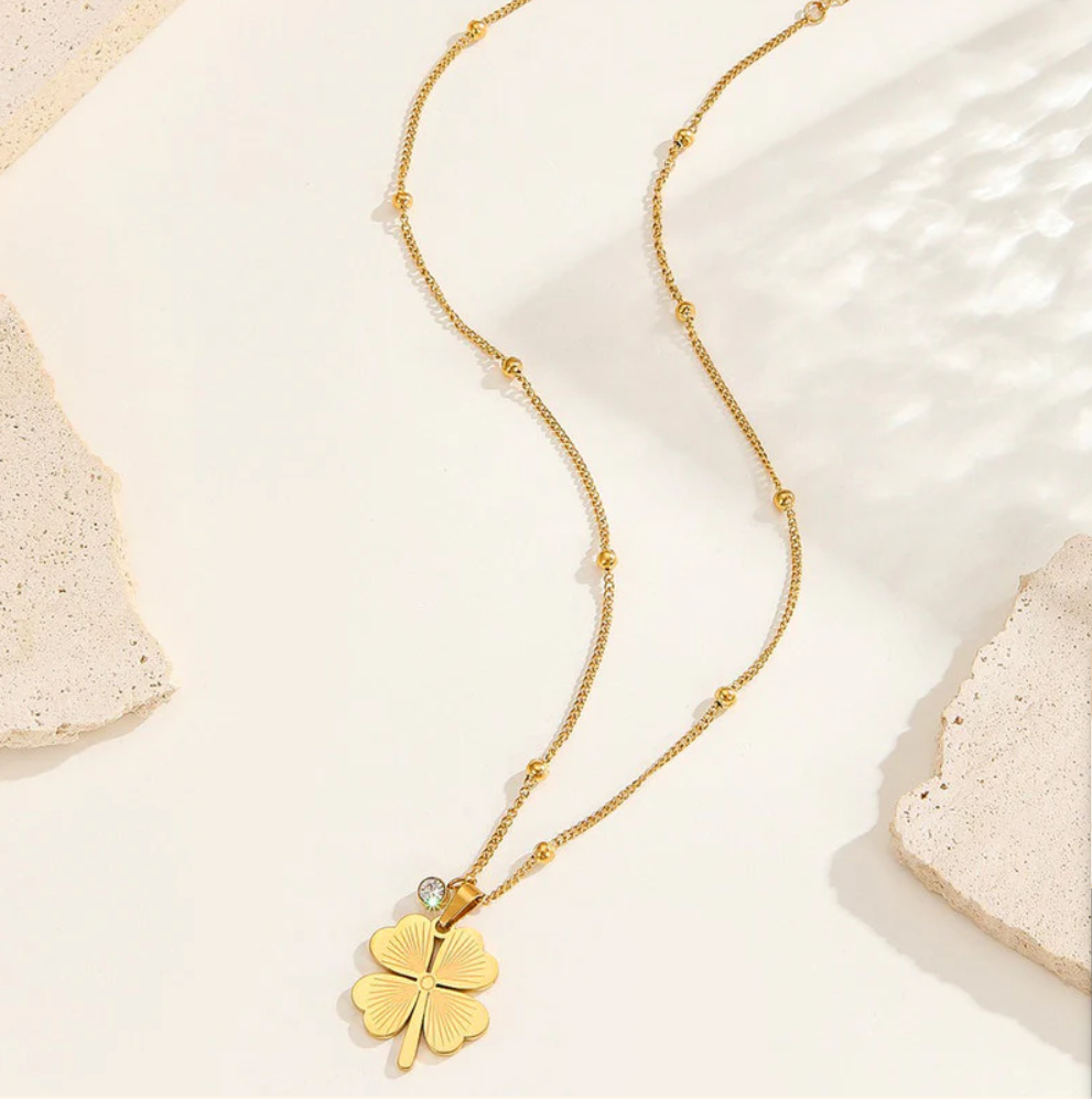 Lumière Clover Charm Necklace