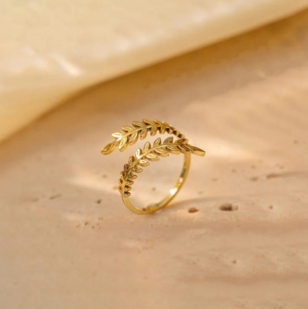 Olivelle Leaf Wrap Ring