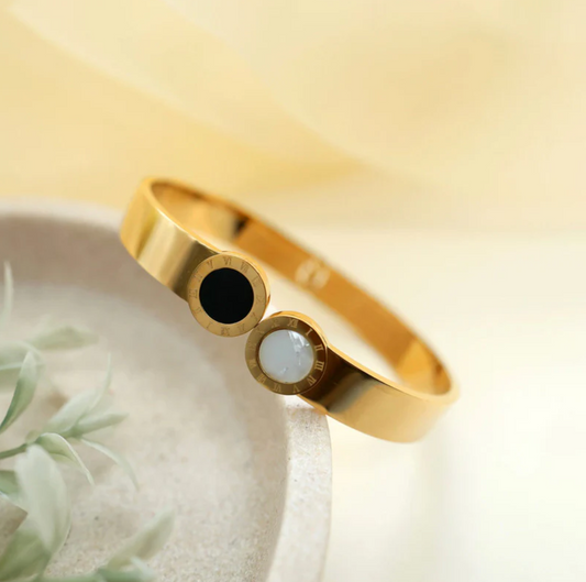 Roman Numerals Geometric Bracelet