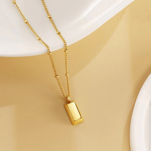 Solis Bar Necklace