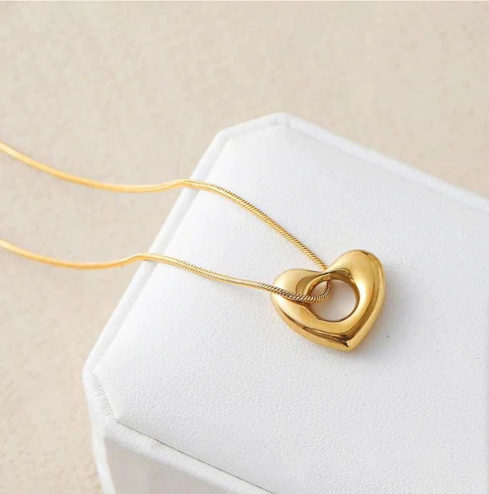 Veloura Knot Heart Necklace