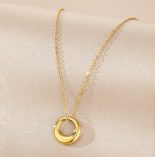 Aveline Circle Glow Necklace