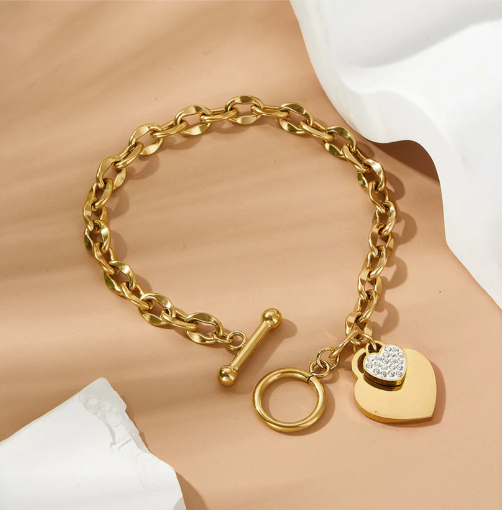 Maison Veloura – Cœur Élitaire Charm Bracelet