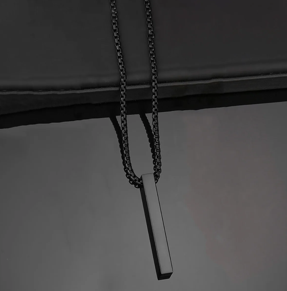 Mens Jewellery: Rayyan Noir Edge Chain
