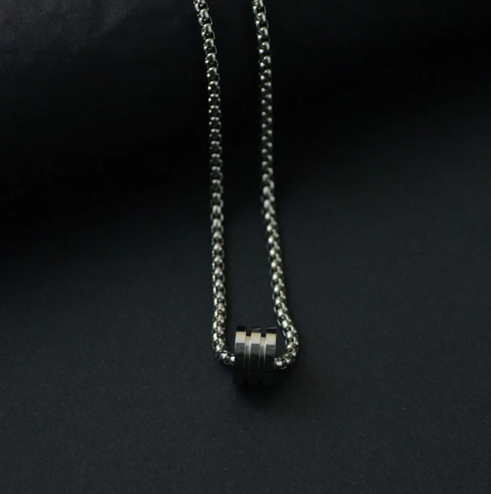 Mens Jewellery: Vortex Loop Pendant