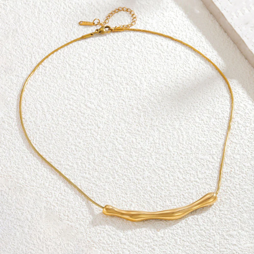Zyrelle Fluid Necklace