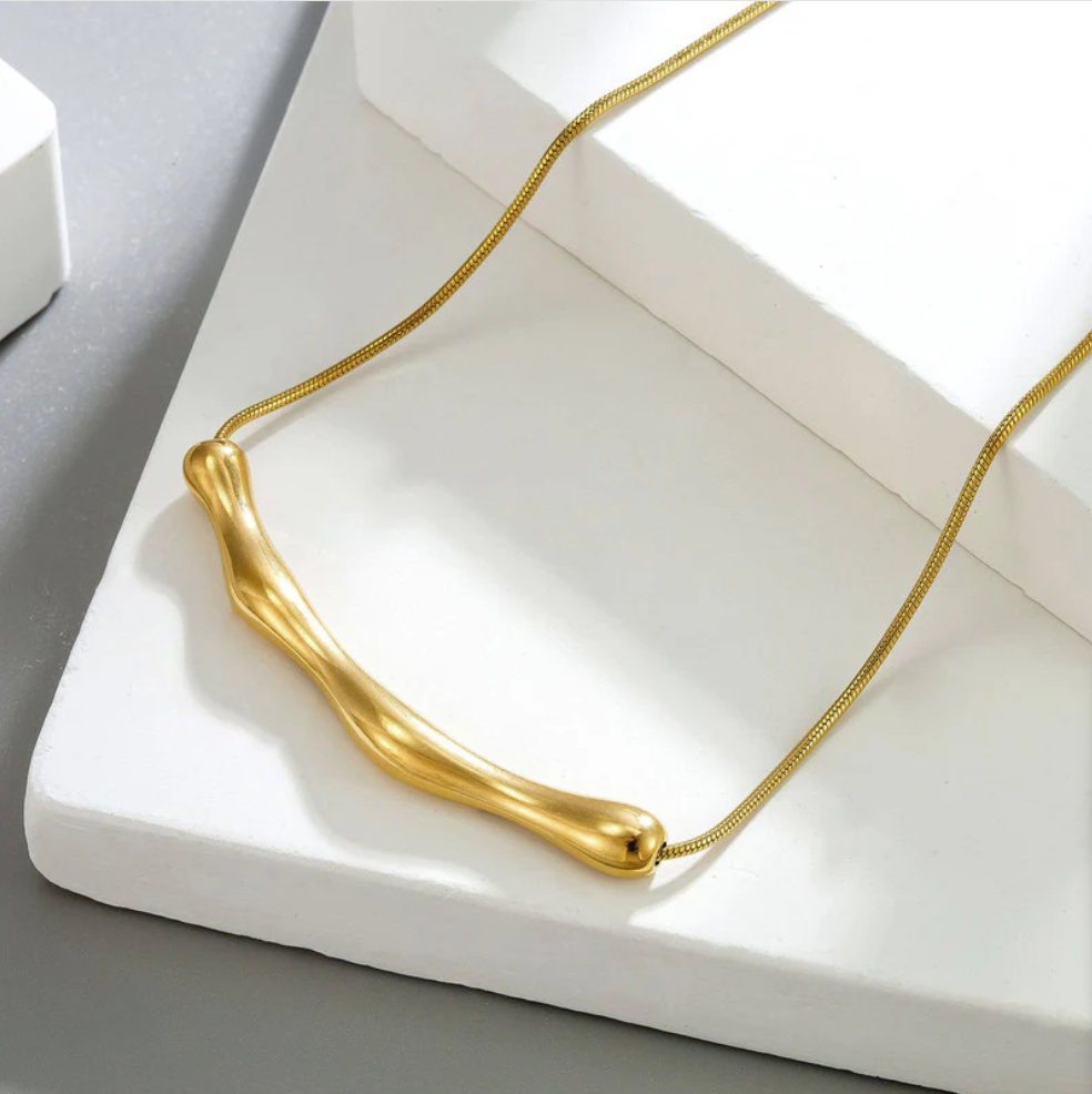 Zyrelle Fluid Necklace