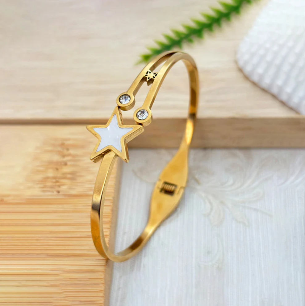 Star Openable Bracelet