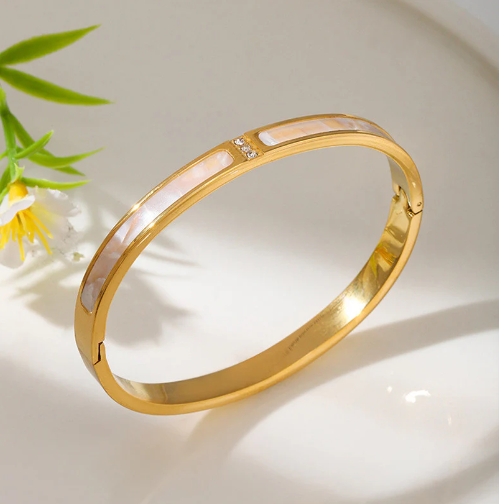Pristine Bracelet Bangle