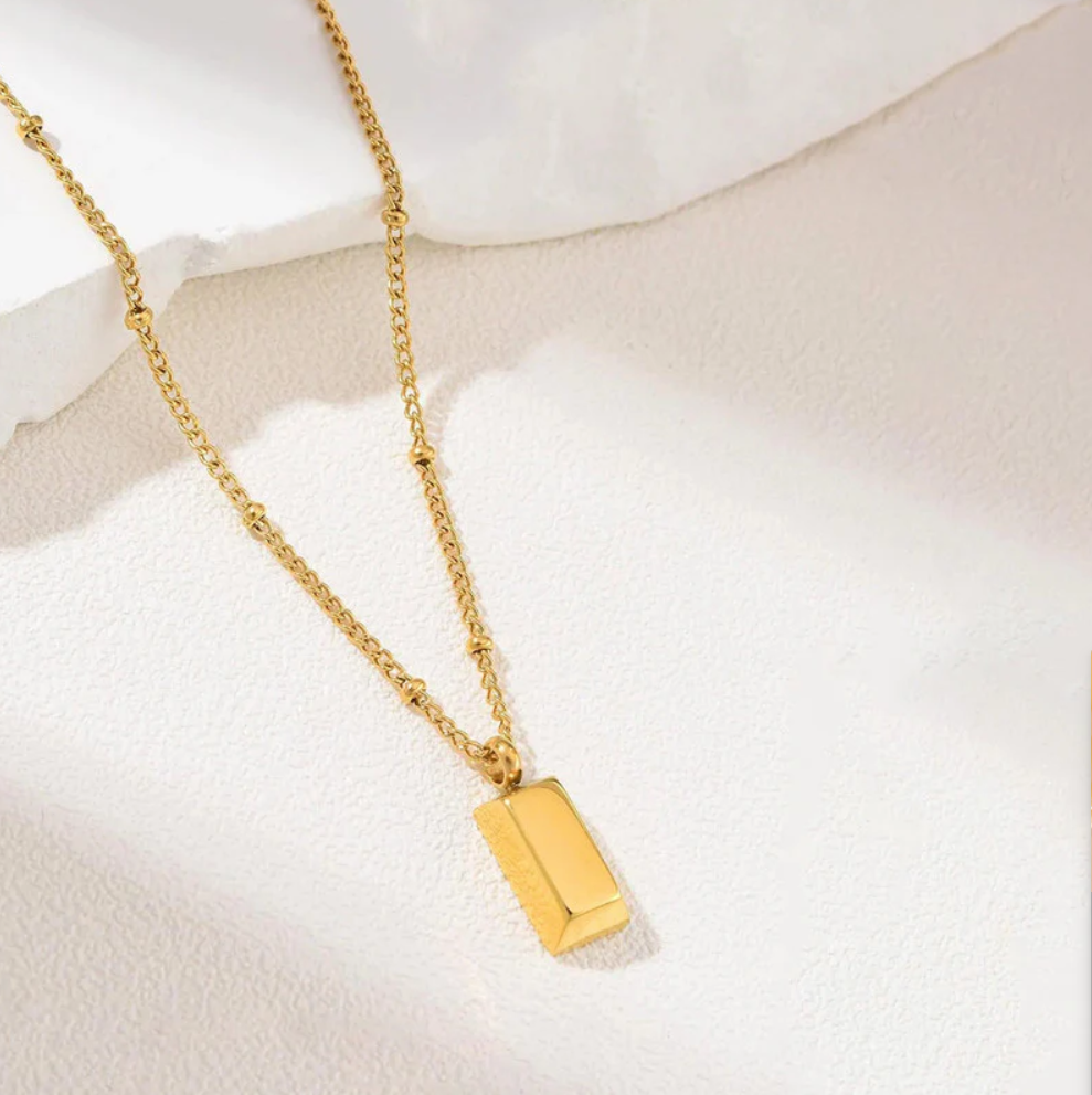 Solis Bar Necklace