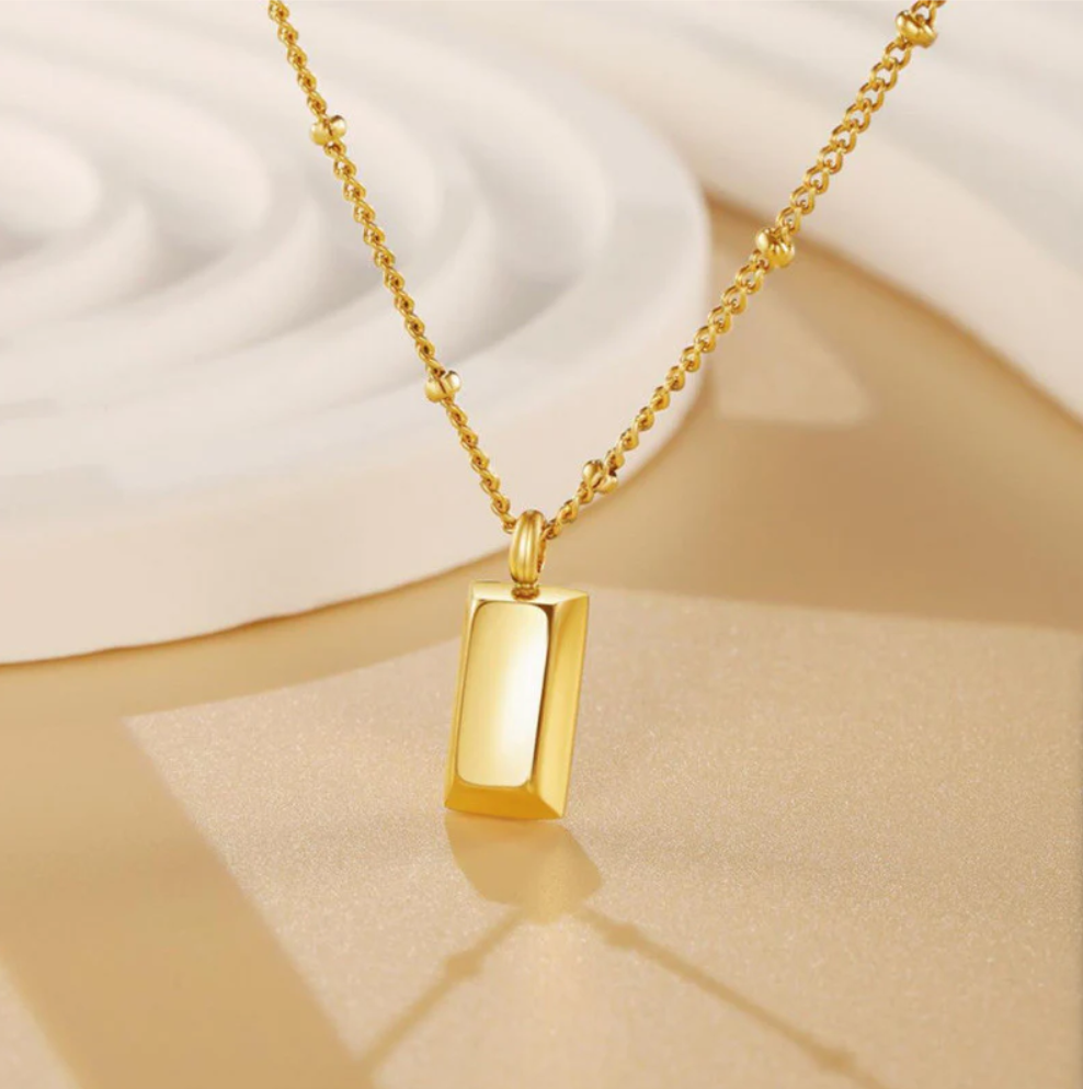 Solis Bar Necklace
