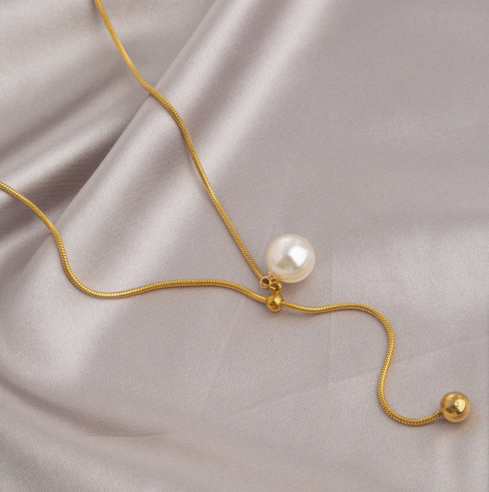 Seraya Pearl Flow Necklace