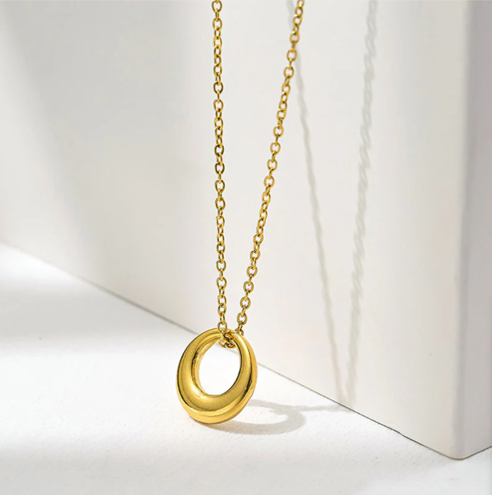 Aveline Circle Glow Necklace