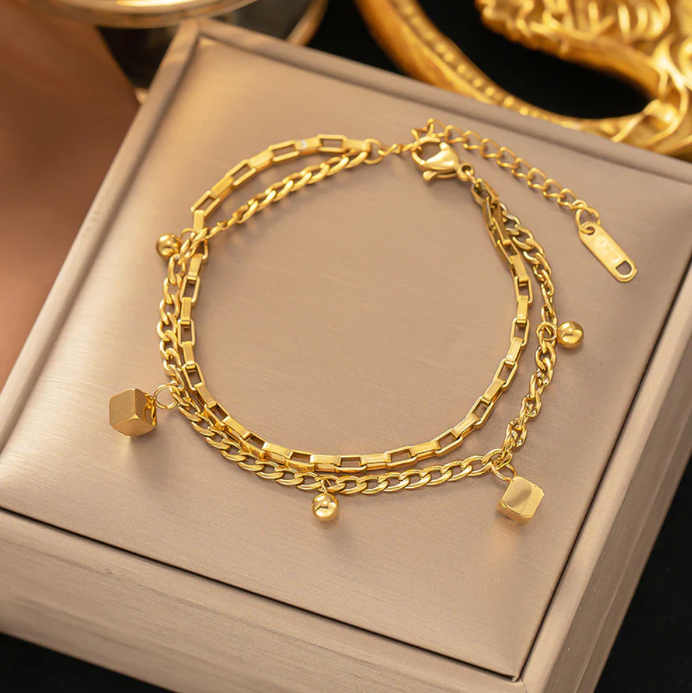Orvelle D’Or – Trinity Chain Luxe Bracelet