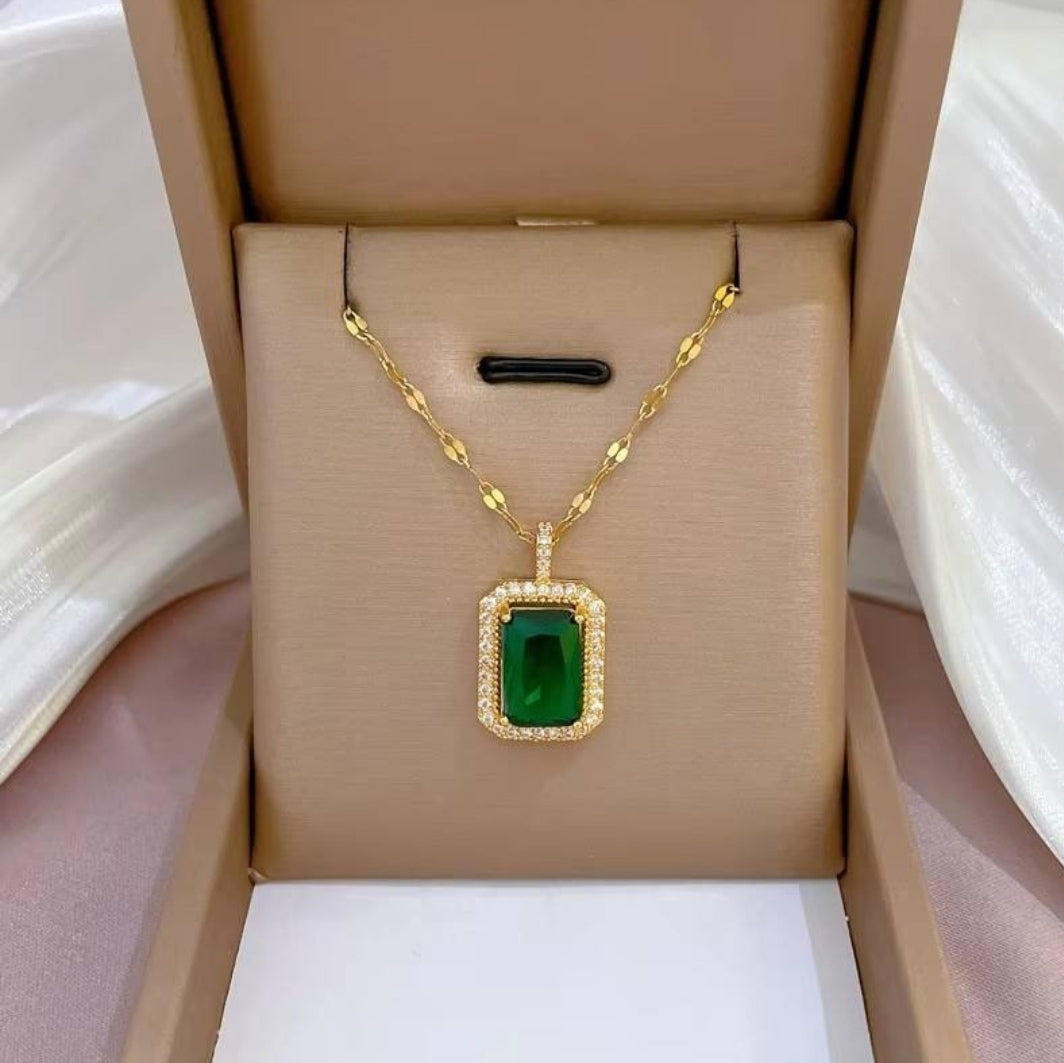 Velcien Verde Royale Necklace